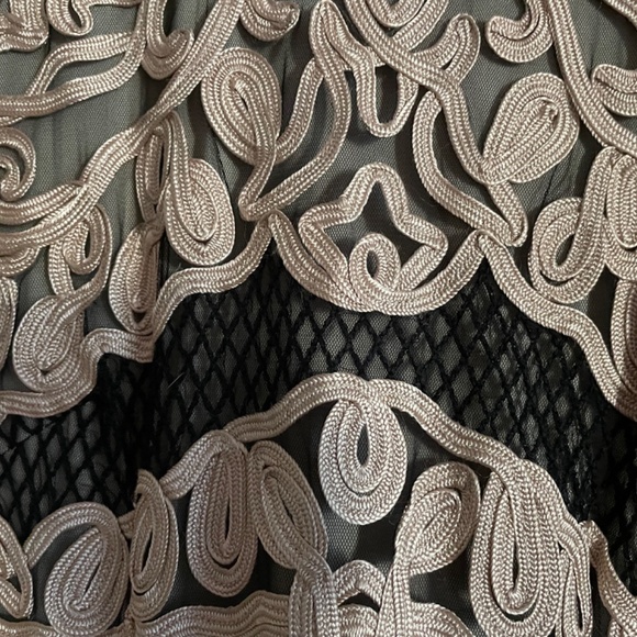 JS Collections black w beige lace  size 12 - Picture 5 of 7